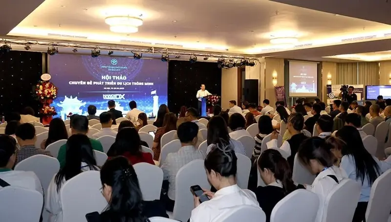 Hanoi accelerates digital transformation, creating a smart tourism ecosystem - image 1