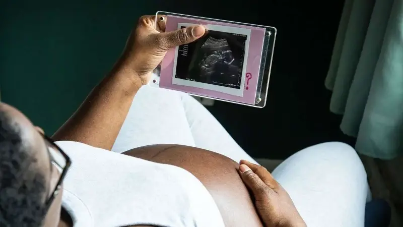 Verbindung zum Baby: Ultraschall-Untersuchungen geben den werdenden Eltern das Gefühl, ihren Nachwuchs besser kennenzulernen.