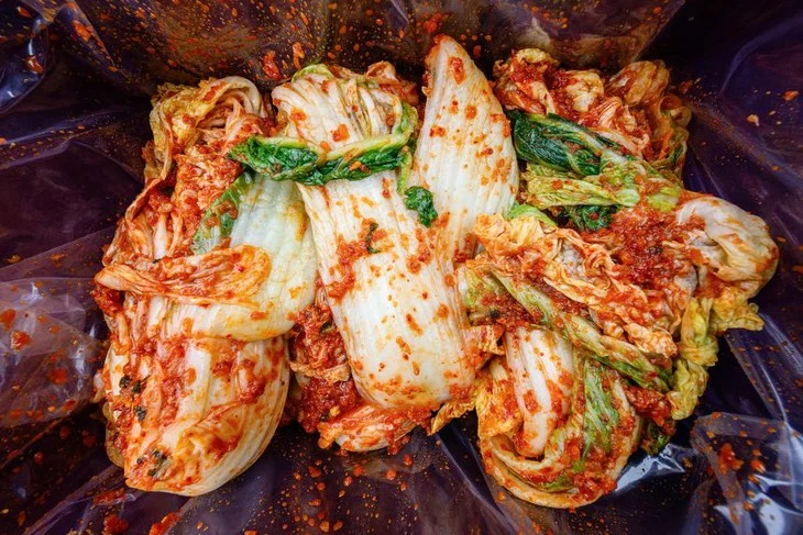 People in South Korea are eating less and less kimchi - Image 1.