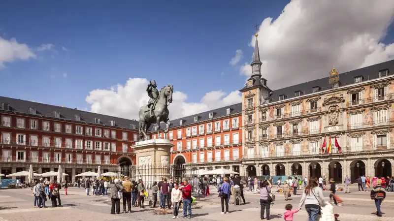 España rompe otro récord turístico: agosto deja una cifra inédita de viajeros