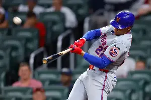 Mets hold on to top Braves after clutch Juan Soto homer, shaky bullpen performance