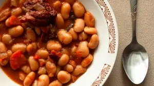 UK surgeon explains why you should add more beans to your diet: ‘50g of beans per day lowers risk of death by 6%’