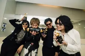 IV of Spades, fitterkarma take top honors at 39th Awit Awards