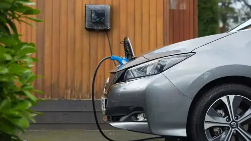 Cuando se va la luz, el coche eléctrico puede salvarte: así funcionan las tecnologías V2G, V2H y V2L en un apagón