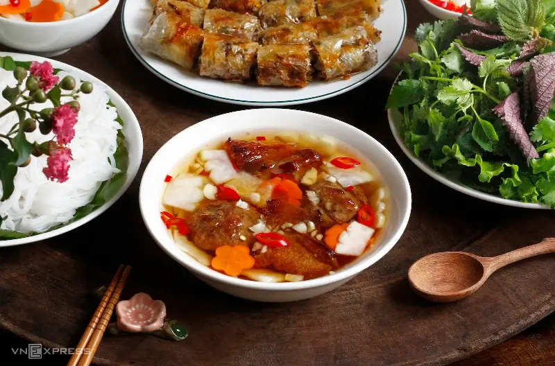 Bún chả.
