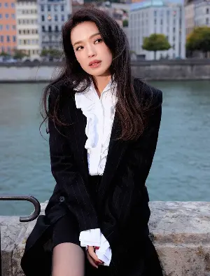 Shu Qi's style in her 50s is a guide to dressing well in the office.