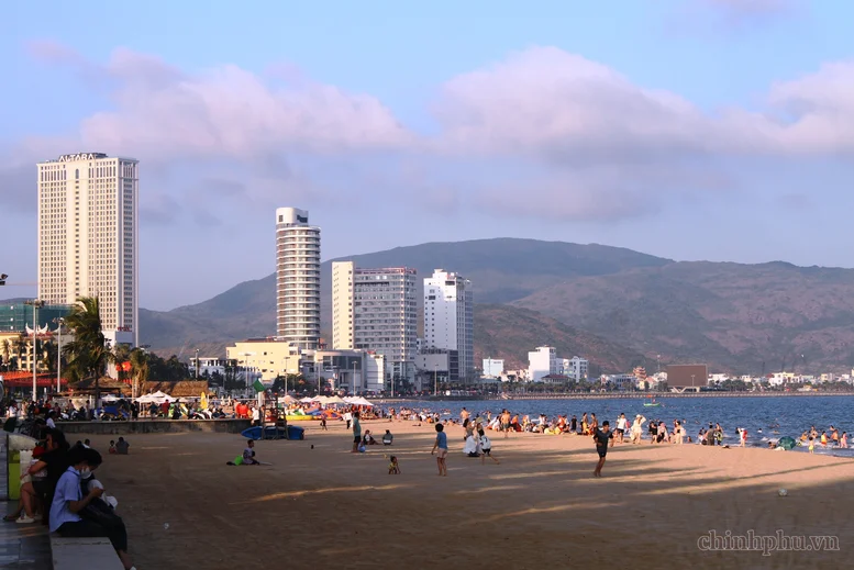'The vast forests touch the blue sea' propelling Gia Lai forward on Vietnam's tourism map - Photo 1.