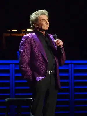 Barry Manilow 'in agony' as he waits for his 'voice to come back'