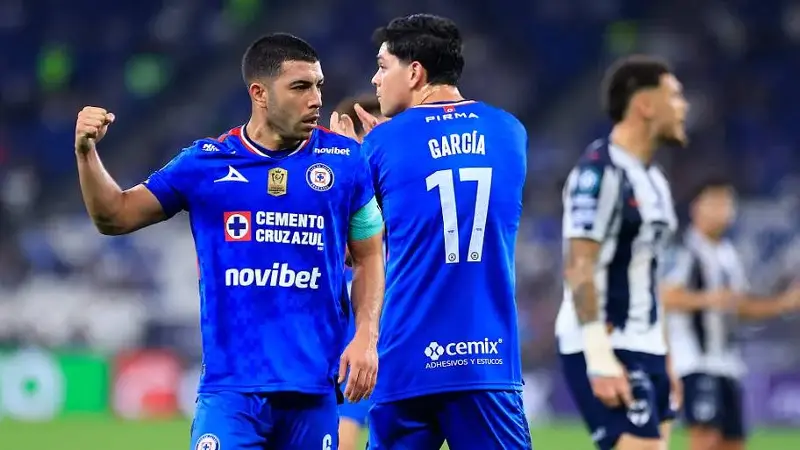 Rayados de Monterrey iría por Erik Lira y el Cruz Azul no podría hacer nada para evitar este fichaje