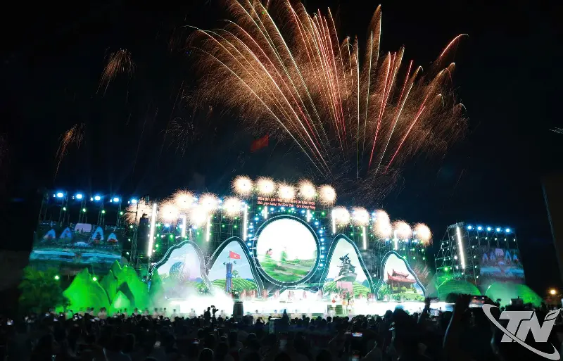 The cultural program, combined with a fireworks display, that inaugurated the 2026 Thai Nguyen Tourism Season with the theme 