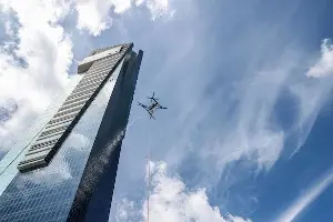 South Korea is testing the use of drones to extinguish fires in high-rise buildings.