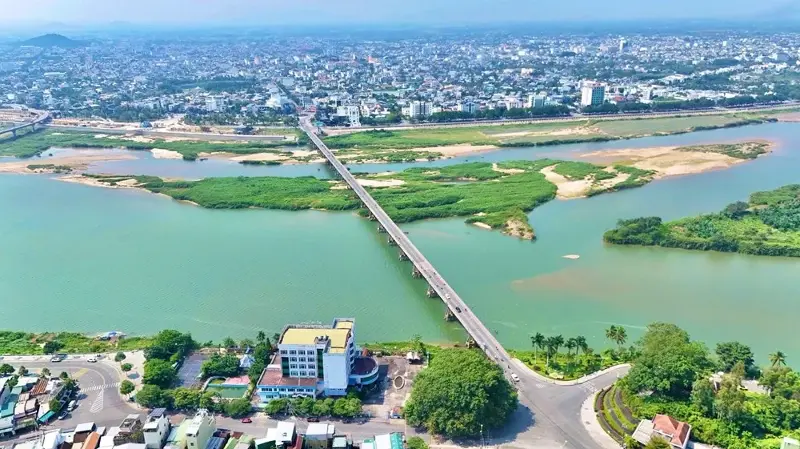 With the Tra Khuc 1 bridge closed from next week, which bridge will people use? - image 1