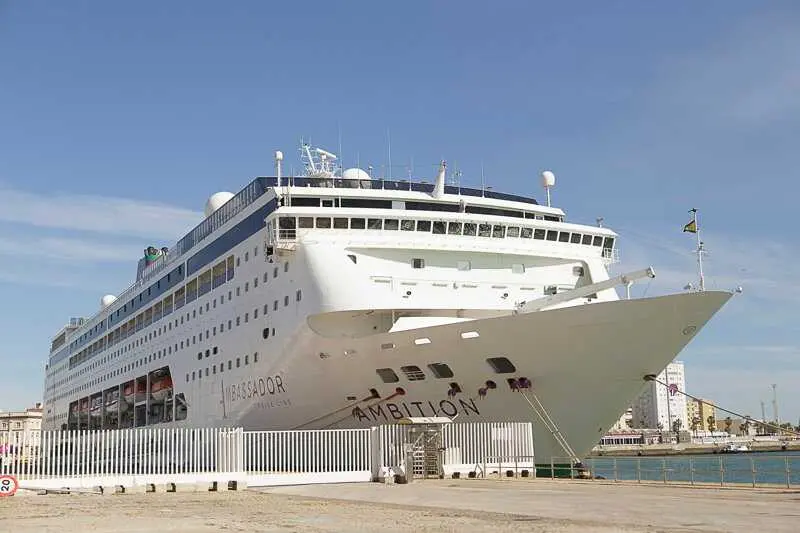 El puerto de Cádiz despide mayo con un total de 28 escalas de cruceros y una previsión de 34 en junio