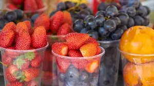 Heart surgeon Dr Jeremy London explains if fruit sugar and added sugar are the same