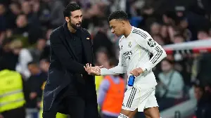 التزام فينيسيوس ومبابي "استثنائي" .. رسائل مؤثرة من أربيلوا لنجوم ريال مدريد بعد رحيله!