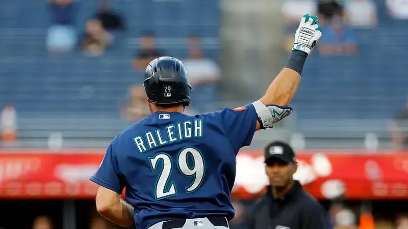 Cal Raleigh