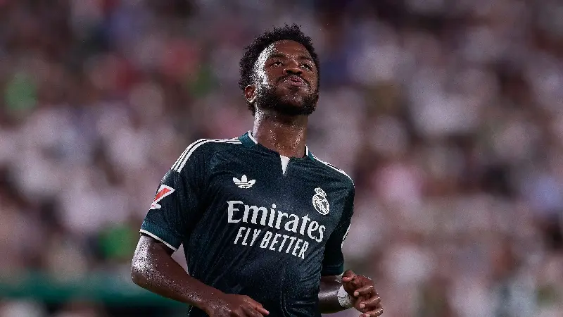 ¿Dará la vuelta a la situación? Vinicius Junior pierde su pulso con Mbappé