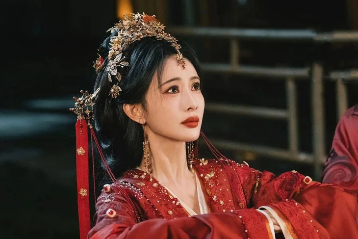 Is there anyone else in the Chinese entertainment industry who can do what Meng Ziyi has done? - Photo 3.