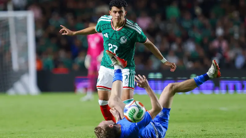 Aspira a jugar la Copa del Mundo con México.