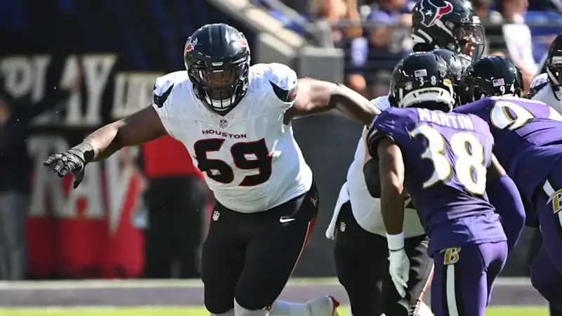 Ed Ingram during play against Baltimore Ravens cornerback Keyon Martin during the second quarter at M&T Bank Stadium.