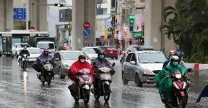 Weather forecast predicts thunderstorms
