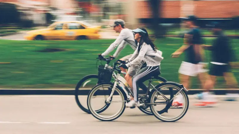 Fietsen steeds populairder voor woon-werkverkeer in Vlaanderen
