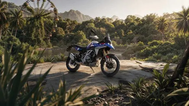 La BMW F 450 GS redefine el acceso al universo adventure