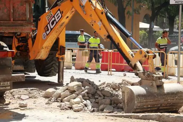 UGT FICA reclama al sector de construcción el cumplimiento de la jornada estival