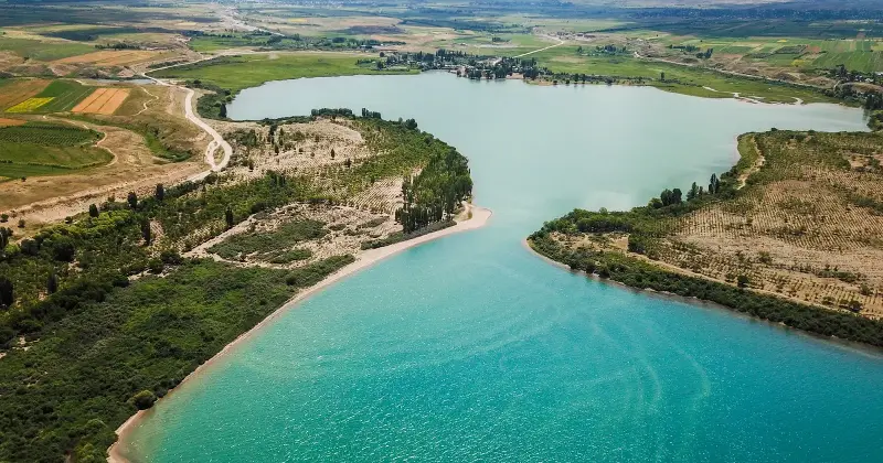 Archaeologists uncover ancient city