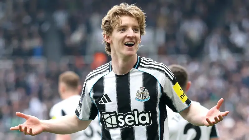 FC Bayern, Noticias: Al parecer, el Newcastle United pide una cifra astronómica por Anthony Gordon