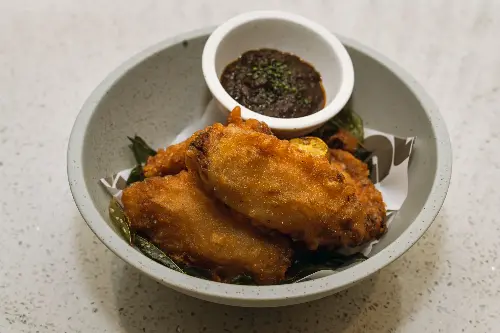Atic: Chicken Wings