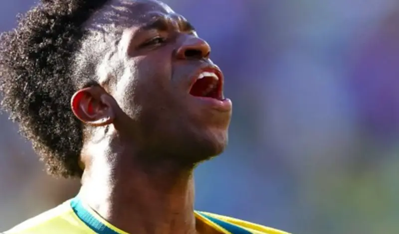 Vinicius desata la locura con Brasil y Ancelotti ya saborea el liderato