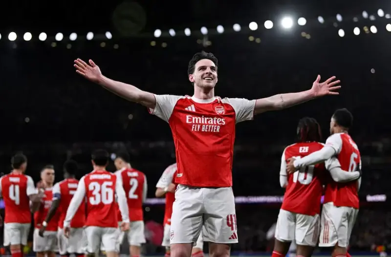 Declan Rice mừng bàn trong trận Arsenal thắng Bayer Leverkusen ở lượt về vòng 1/8 Champions League trên sân Emirates, London, Anh ngày 17/3/2026. Ảnh: Reuters