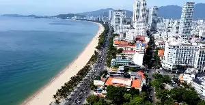 Khanh Hoa achieves record budget revenue, unlocking investment capital.