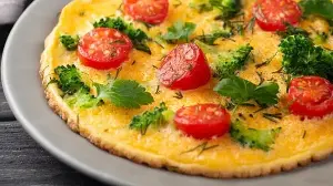 Protein-Rich Masala Omelette For Breakfast: A Savoury Start To Your Busy Mornings