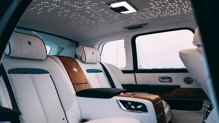 Rolls-Royce Cullinan Yachting