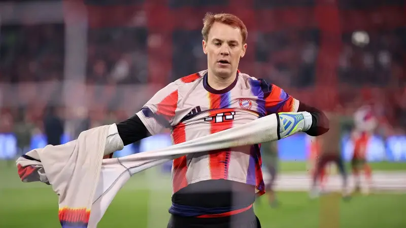 «¡Menudo error por mi parte!». Manuel Neuer, del FC Bayern de Múnich, se muestra autocrítico tras un error histórico, aunque no deja de elogiarse a sí mismo