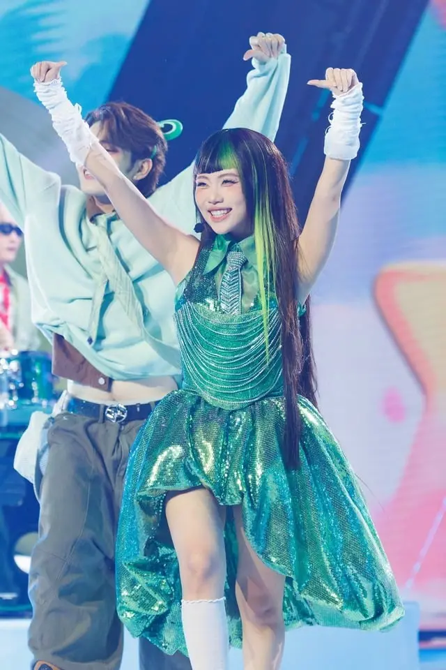 Quán quân 'Em xinh say hi' Phương Mỹ Chi: Nhạc nào cũng cân, bài nào cũng hot- Ảnh 4. Quán quân 'Em xinh say hi' Phương Mỹ Chi: Nhạc nào cũng cân, bài nào cũng hot- Ảnh 4.