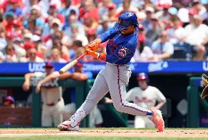 Abbey Mastracco: Francisco Lindor homers in Mets win over Phillies
