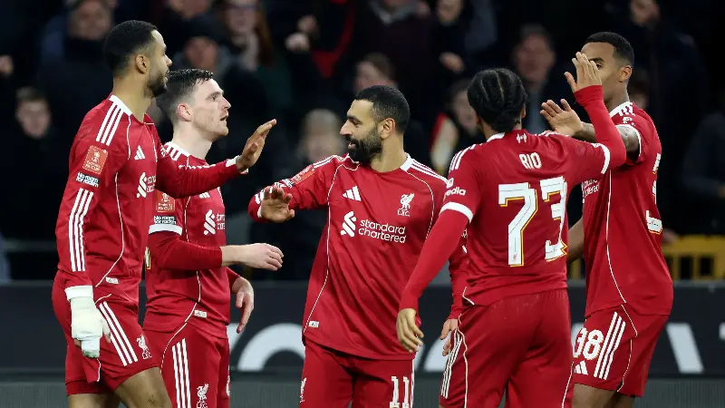 Khalifa de Mohamed Salah desata un enfrentamiento entre el Liverpool y el Paris Saint-Germain