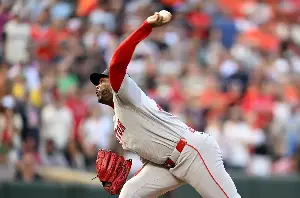 Aroldis Chapman records 400th save, Red Sox finish four-game sweep of Orioles