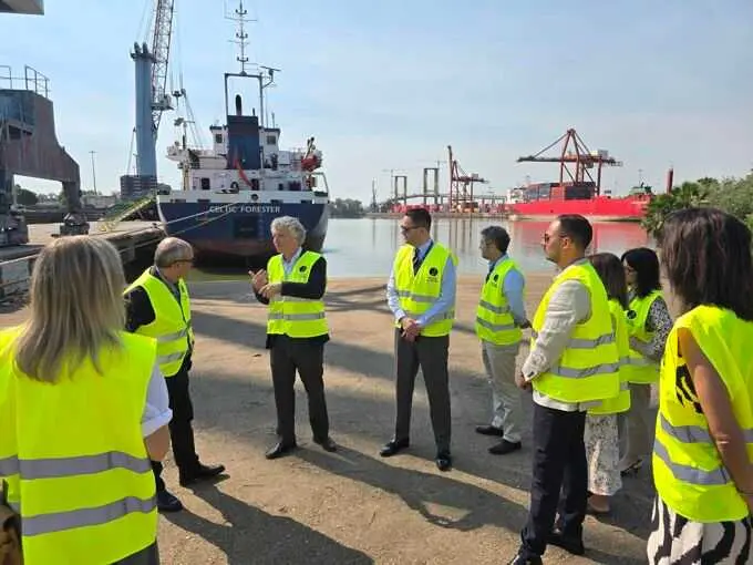 El Puerto recibe una delegación de puertos europeos para dar a conocer infraestructuras y servicios