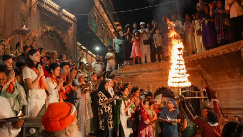 Radisson Hotel Varanasi offers a comfortable base for exploring Kashi Vishwanath Temple and the city’s historic ghats