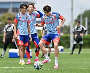 鈴木唯、初のＷ杯へ闘志＝三笘らの代役で期待―サッカー日本代表