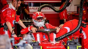 Charles Leclerc verlengt contract bij Ferrari