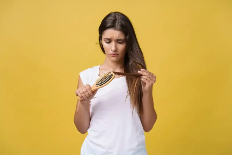 Hair thinning is one of the indicators of poor health. 