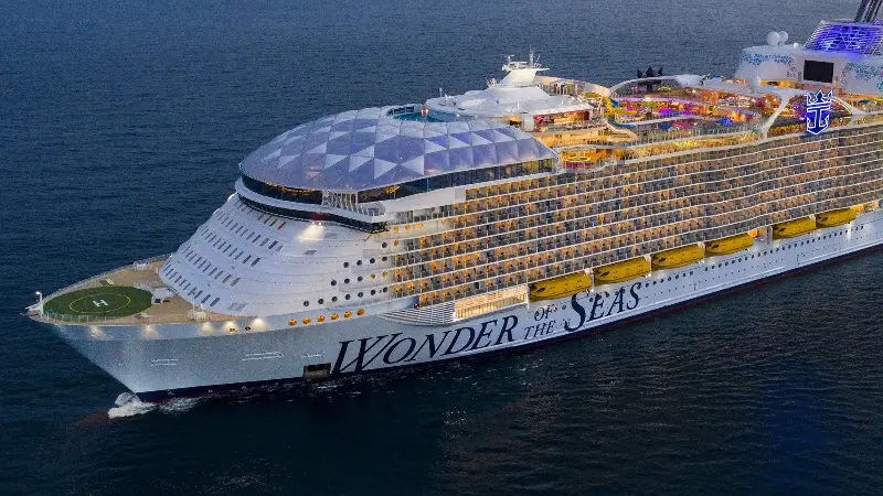 Discover the 10 largest yachts in the world - Photo 3. Khám phá 10 du thuyền lớn nhất thế giới- Ảnh 3.
