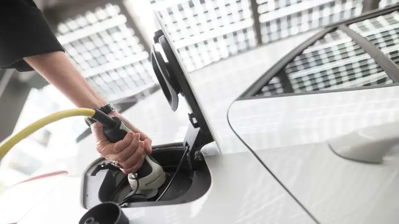 Anteil von E-Autos bei Neuzulassungen in EU erreicht Rekord
