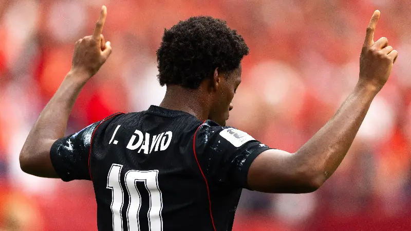 Jonathan David | Canadá | Tres goles