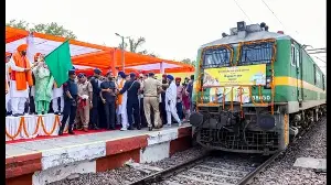 Karnal: Saini flags off special pilgrimage train with 800 devotees to Sri Hazur Sahib